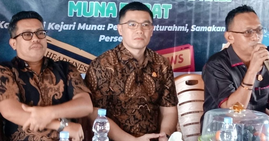 Kejari Muna saat menyampaikan akan segera menetapkan tersangka terkait dugaan korupsi pembangunan stadion Motewe.